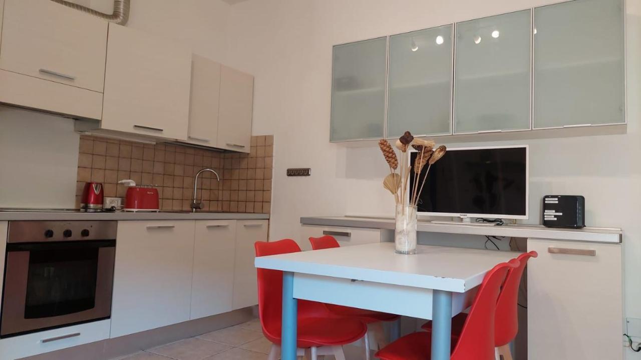 Casa Vacanze I Leoni Empoli Exterior foto